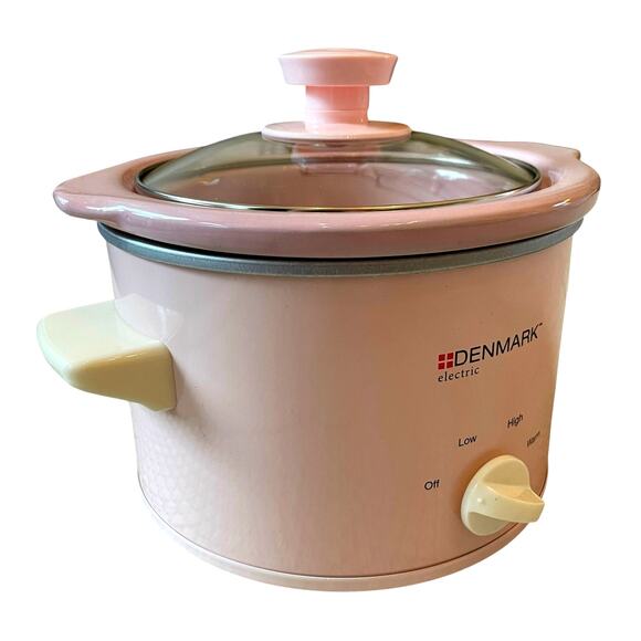 Denmark Pastel Pink Electric 1.5 Quart Slow Cooker with Non-Stick Inner Pot NEW - Picture 14 of 15